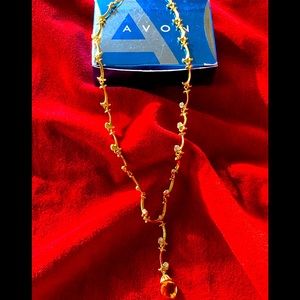 New Avon Necklace